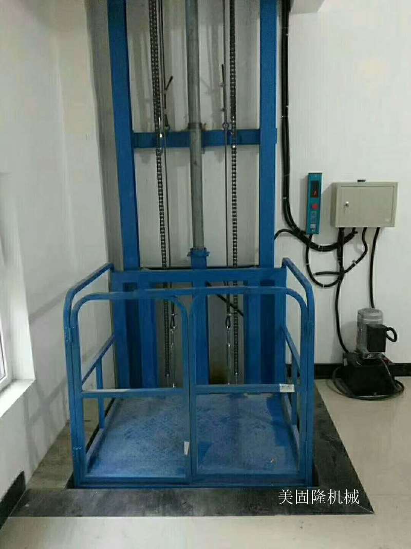 达州单臂导轨式升降机厂家